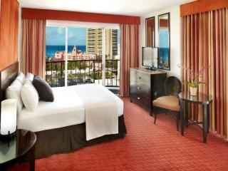 アクア ワイキキ ウェイブ ホテル(Aqua Waikiki Wave Hotel)